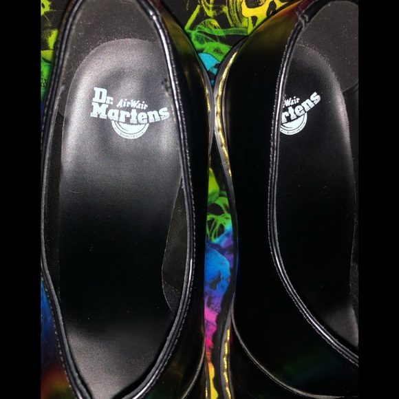 😻 Dr. Martens Cordelia size 8 women’s slip on heel leather shoes 😻 - Picture 9 of 10